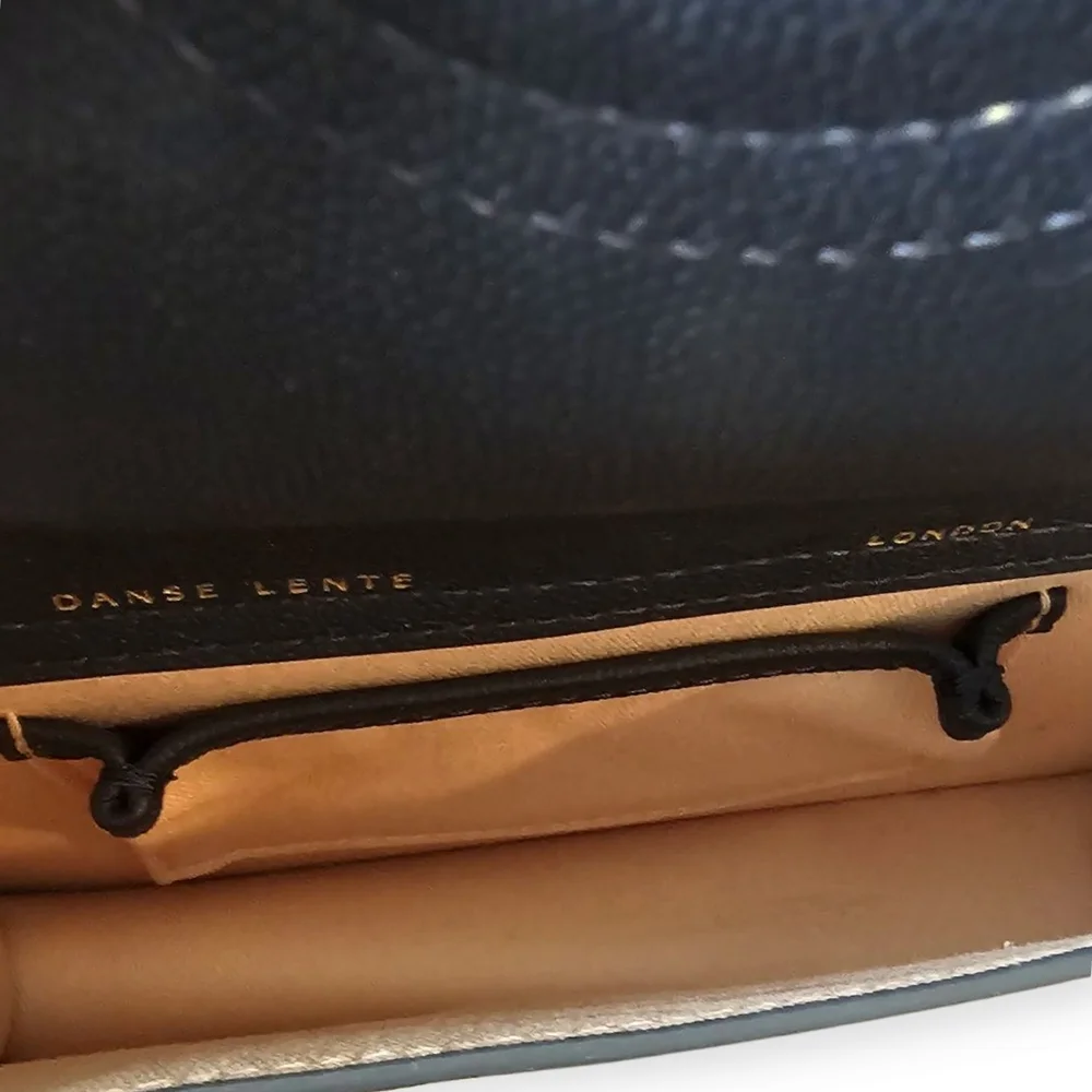 Lente Mini Phoebe Navy & Cream Colorblock Bag with Gold Hardware - Picture 4 of 7